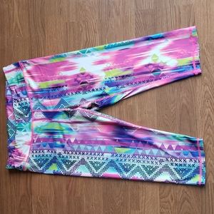 Live Love Dream by Aeropostale Size Large Tight Fitting Athletic Capri Pants